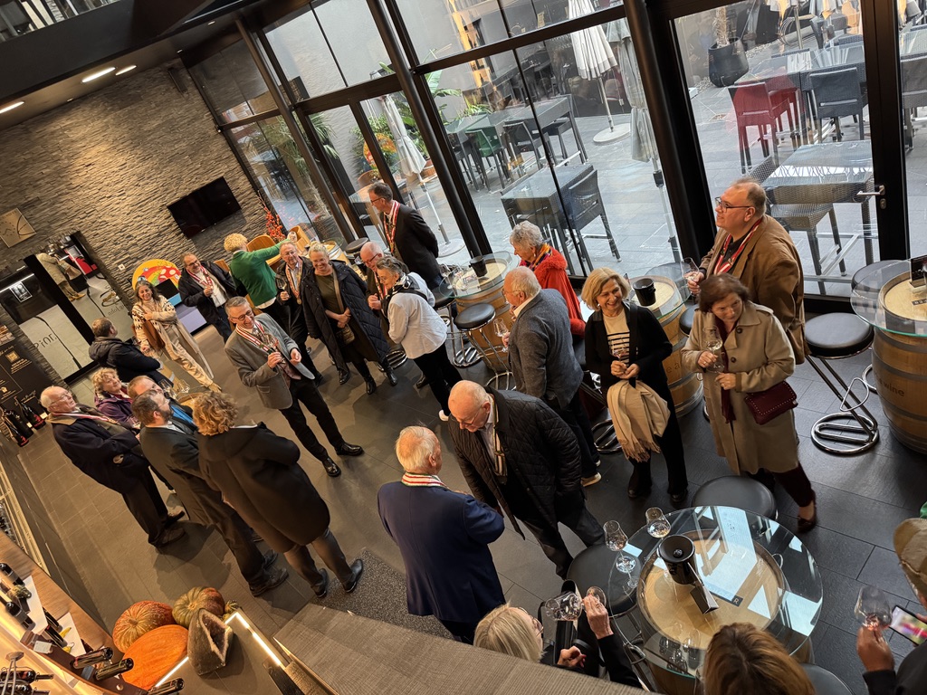 073FA211 865A 4C8C B842 61564A30A6CA 1 105 C