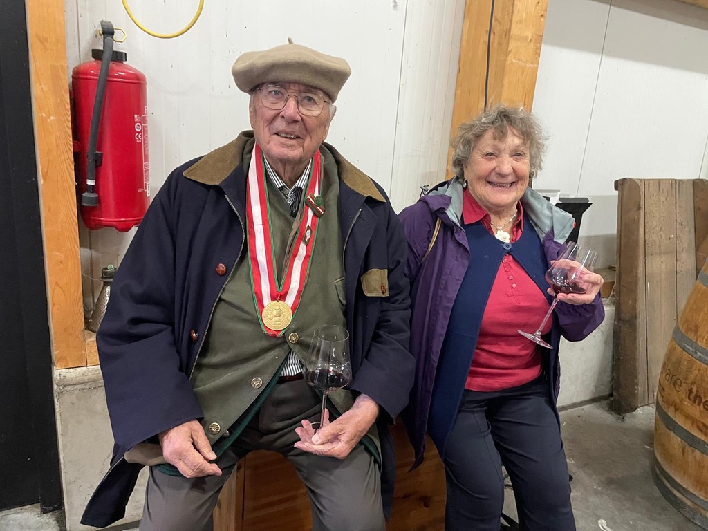 82757CC3 EFB9 45FD 9936 53D04960C6AE 1 105 C