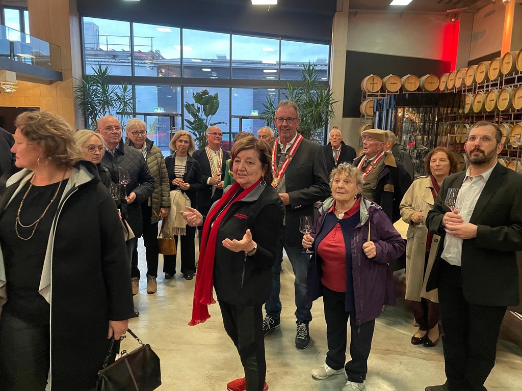 EF8BCF89 662F 4E48 B775 5BDF1F5F927D 1 105 C